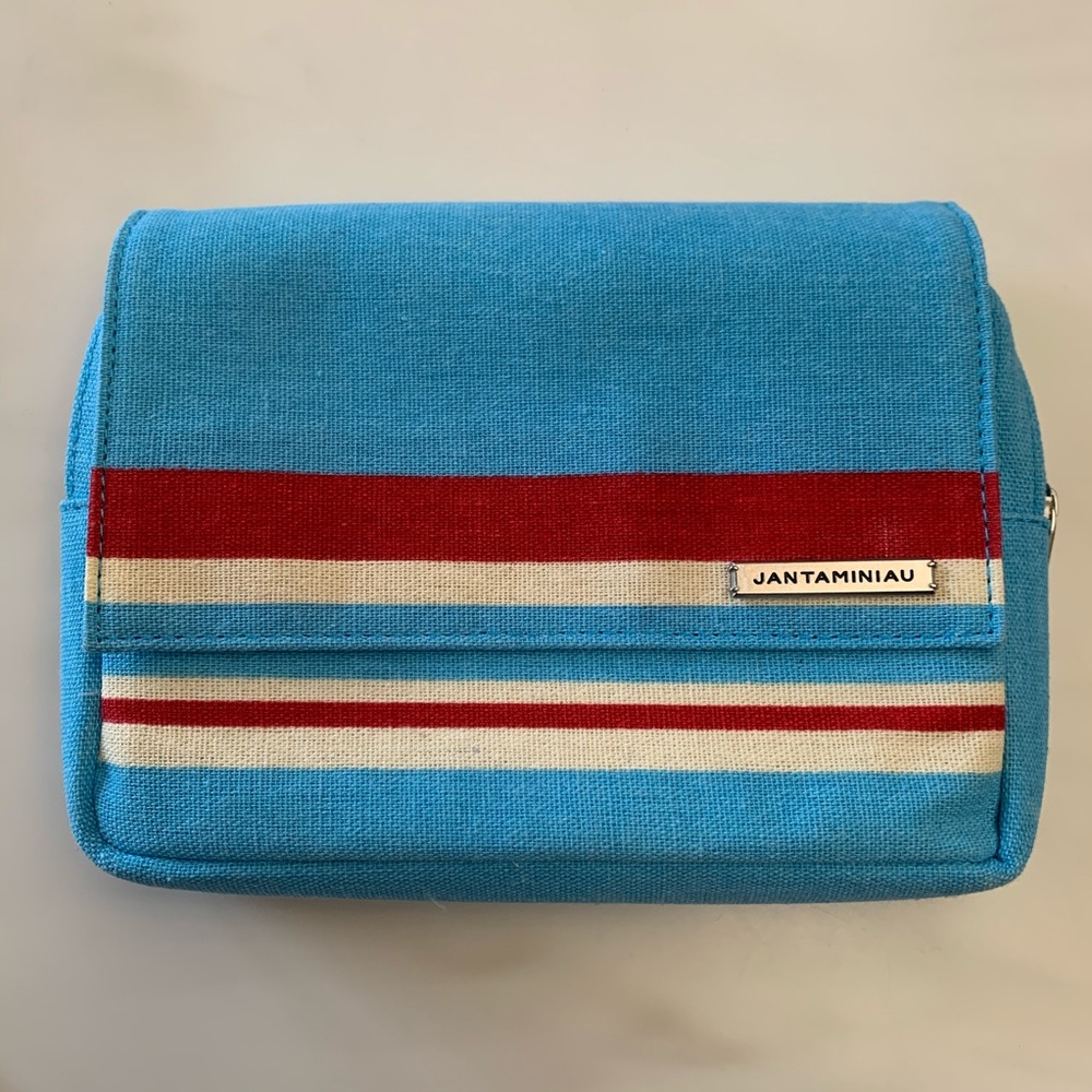 NWOT Jantaminiau  toiletry case